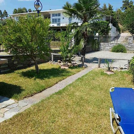 Lemon Flowers Apartments Неа Скиони Екстериор снимка