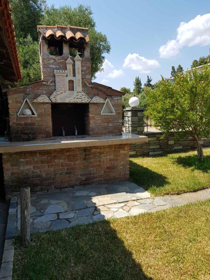 Lemon Flowers Apartments Неа Скиони Екстериор снимка