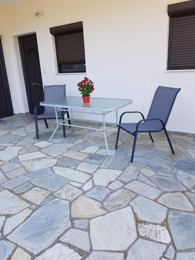 Lemon Flowers Apartments Неа Скиони Екстериор снимка
