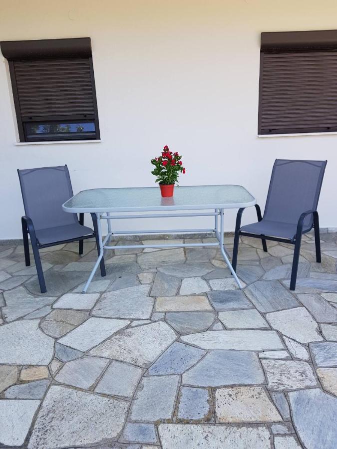 Lemon Flowers Apartments Неа Скиони Екстериор снимка