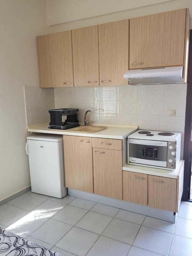 Lemon Flowers Apartments Неа Скиони Екстериор снимка